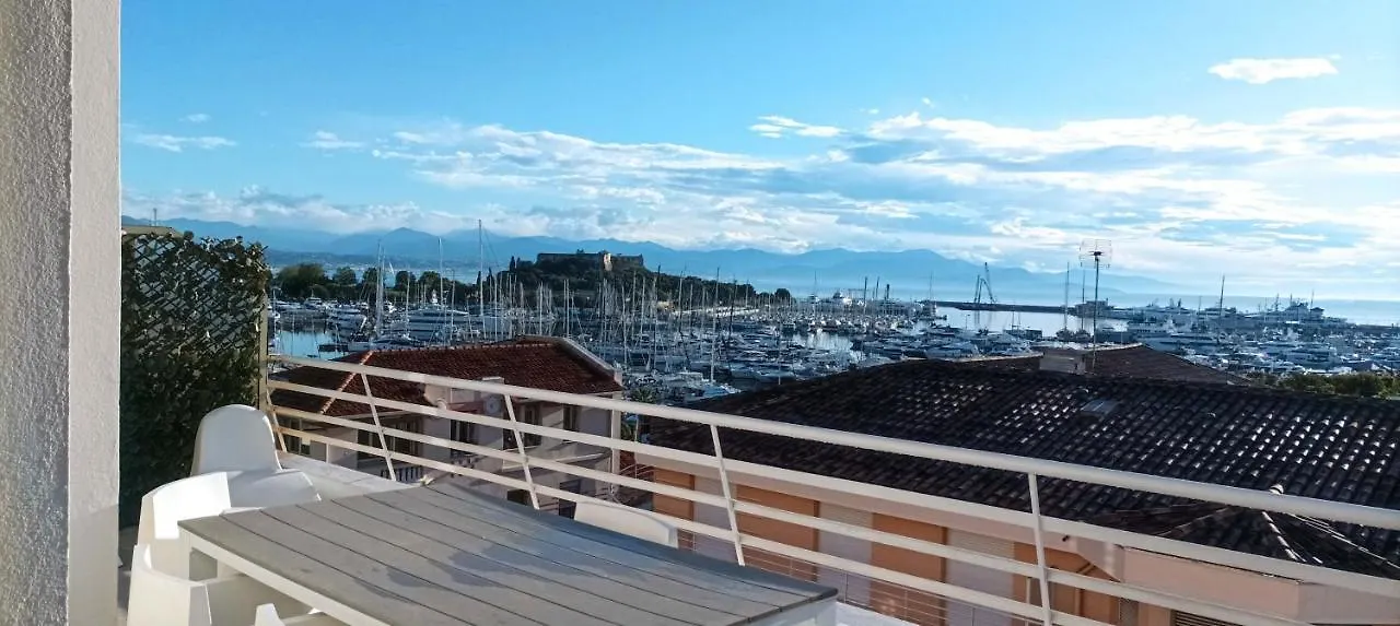 Penthouse With Extraordinary View Apartment Antibes