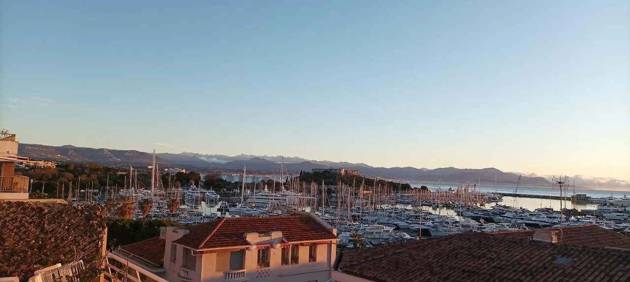 Penthouse With Extraordinary View Apartment Antibes